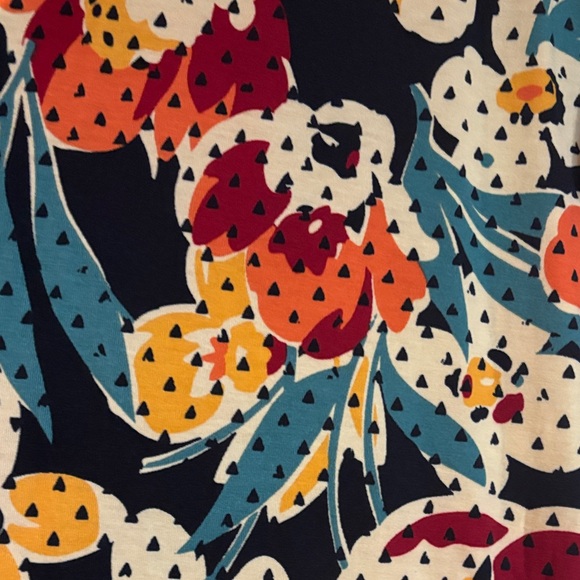 Lula Roe Randy Floral Raglan Sleeve Top - Picture 5 of 6